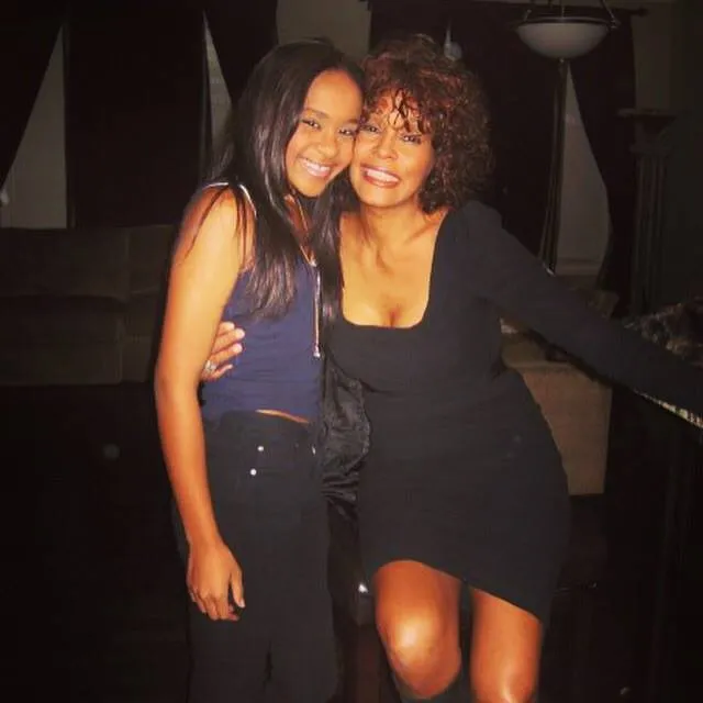 8019924-whitney-houston-i-bobbi-kristina.jpg