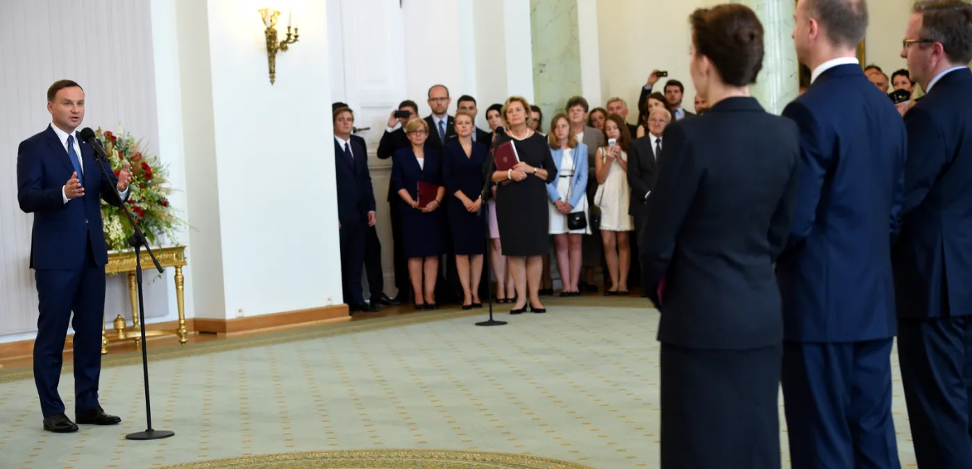 Prezydenta Andrzej Duda podczas uroczystości powołania Szefa Kancelarii Prezydenta RP, szefa Biura Bezpieczeństwa Narodowego oraz Ministrów KPRP