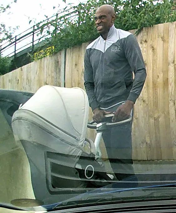 Kadr z filmu londyńskiej policji 