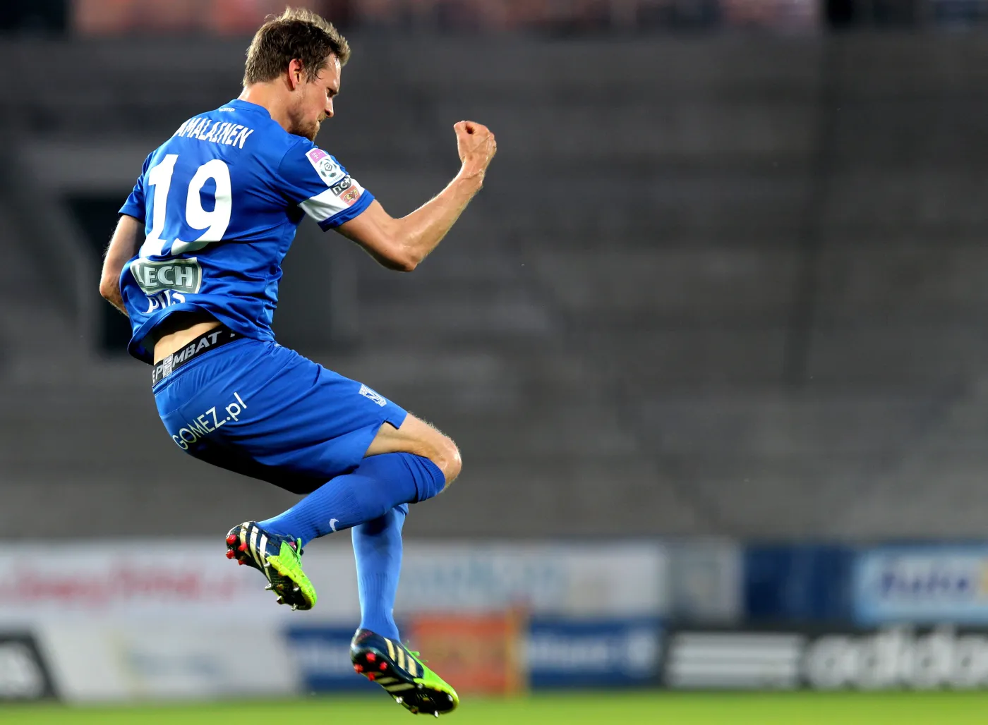 Kasper Himalainen z Lecha Poznań cieszy się ze strzelenia bramki Górnikowi Zabrze w meczu 36. kolejki grupy mistrzowskiej T-Mobile Ekstraklasy