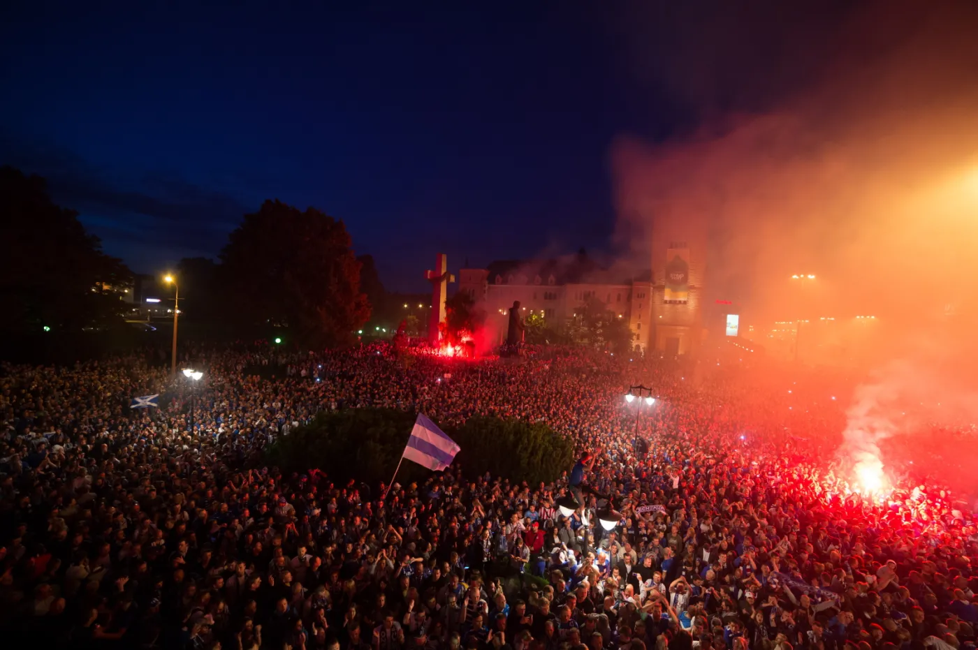Tak Poznań świętował mistrzostwo Polski zdobyte przez piłkarzy Lecha. ZDJĘCIA