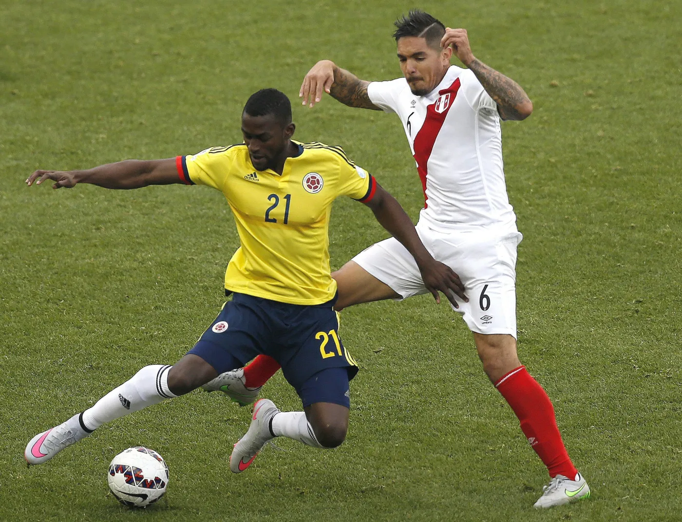 Jackson Martinez i Juan Manuel Vargas