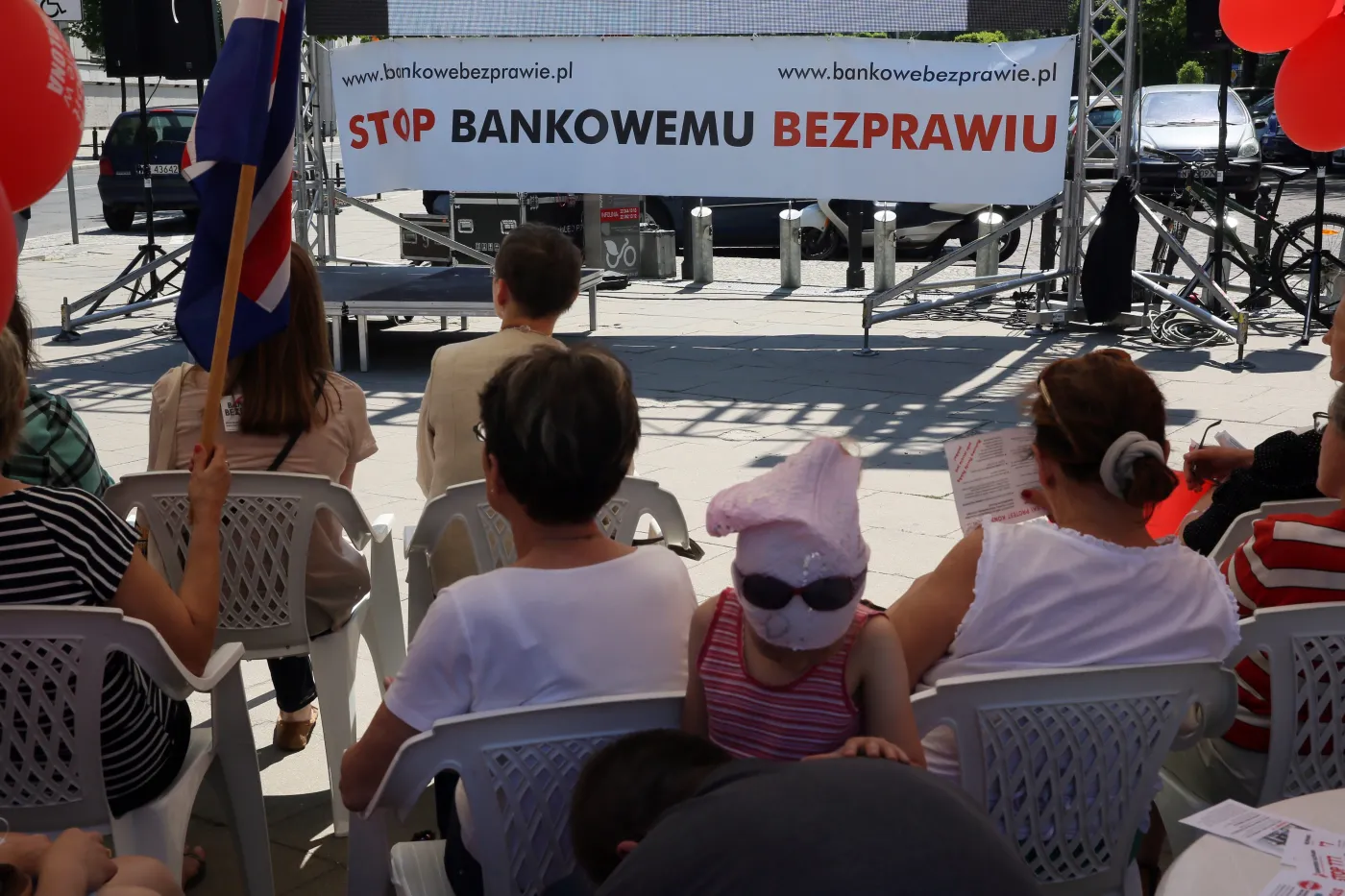 Manifestacja frankowiczów przed Sejmem