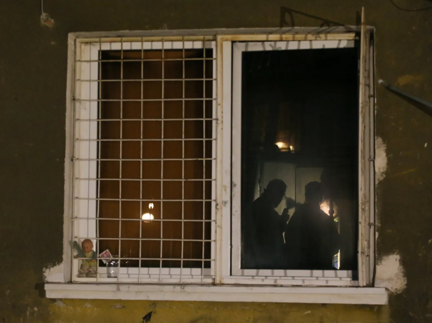 Pożaru na warszawskiej Pradze nie było? "Kobieta miała obrażenia głowy"