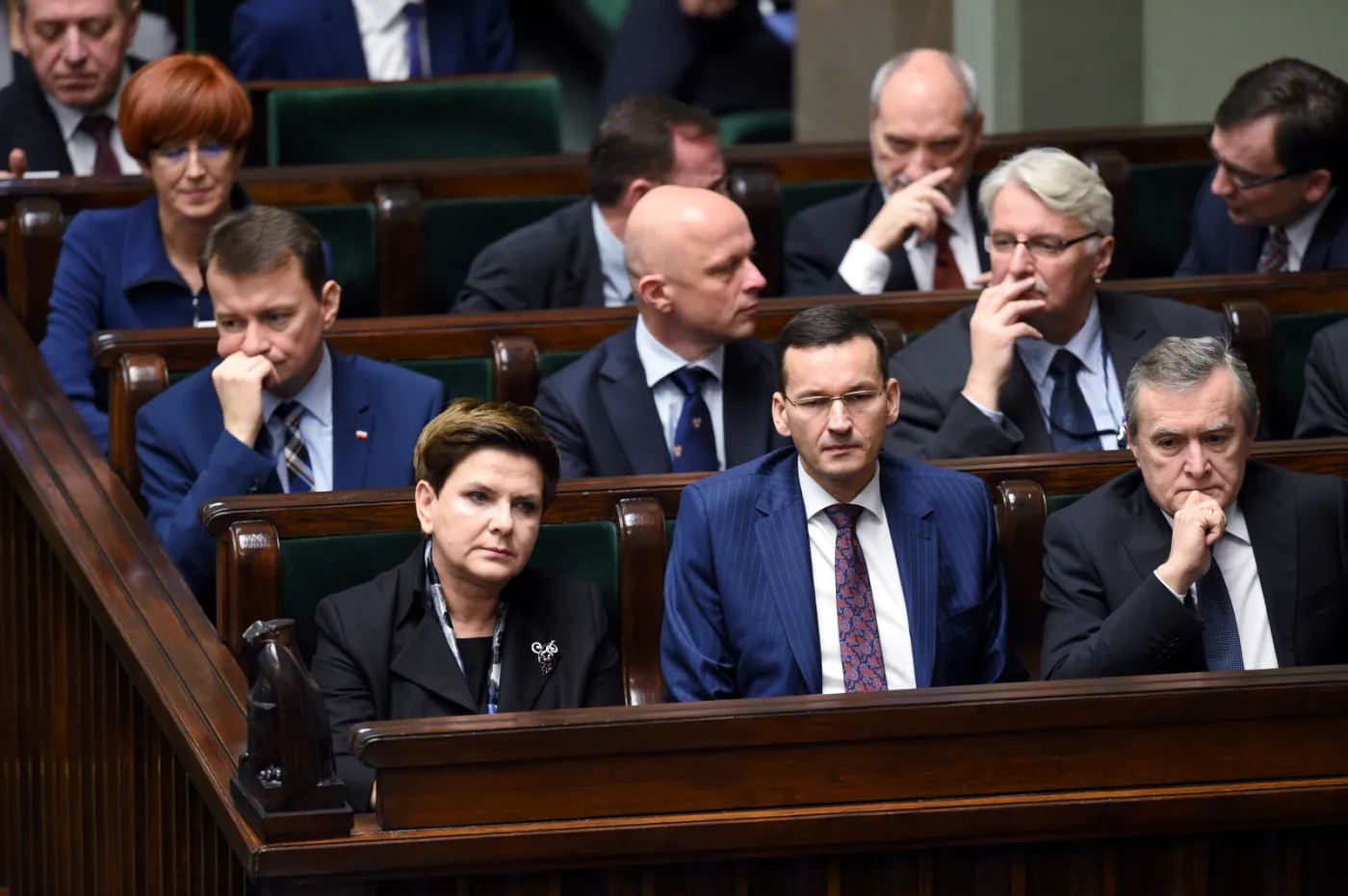 8437663-beata-szydlo-i-jej-ministrowie.jpg