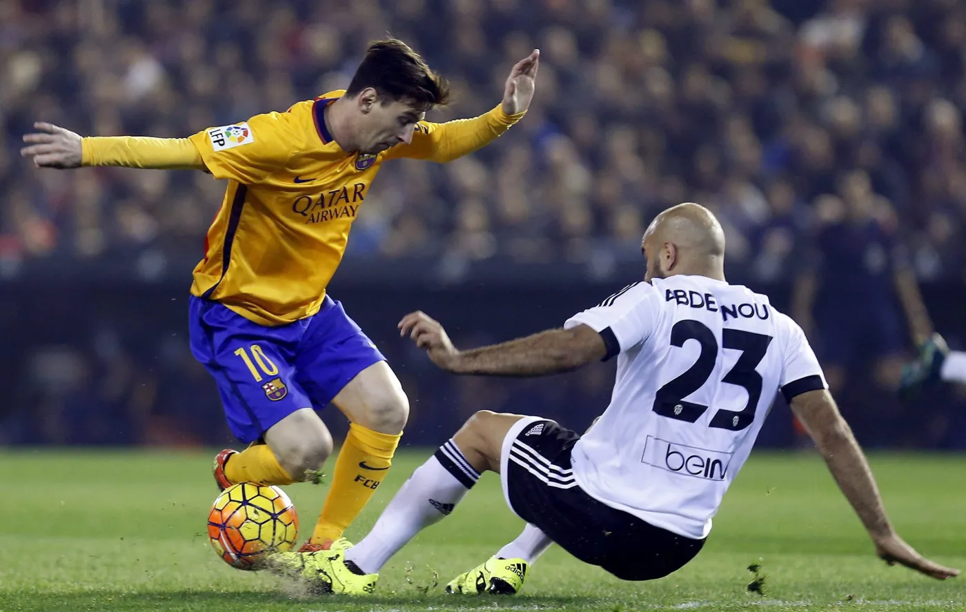 Aymen Abdennour i Lionel Messi 
