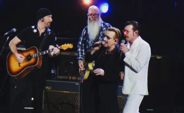 A jednak Eagles of Death Metal zagrali z U2 w Paryżu
