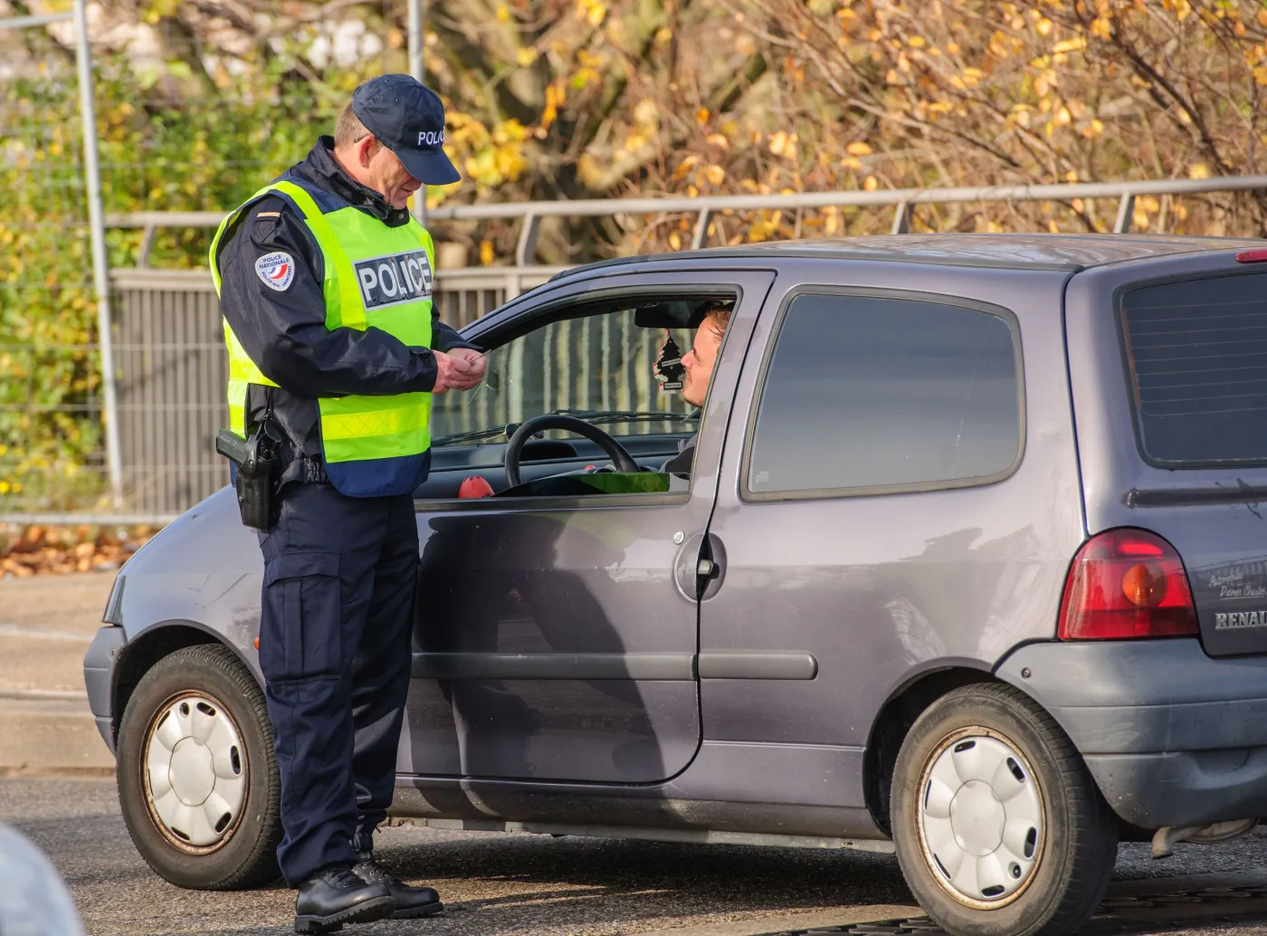 Dziewięciu zamachowców z Paryża? Francuskie władze na razie nie potwierdzają