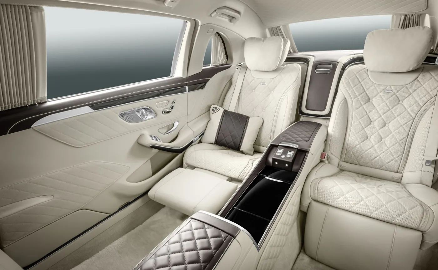 8543422-mercedes-maybach-s-600-pullman.jpg