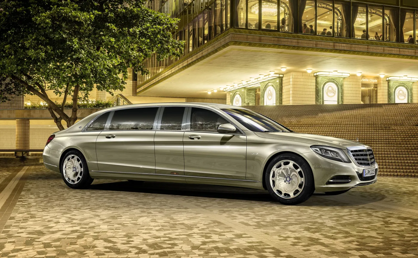 8543489-mercedes-maybach-s-600-pullman.jpg