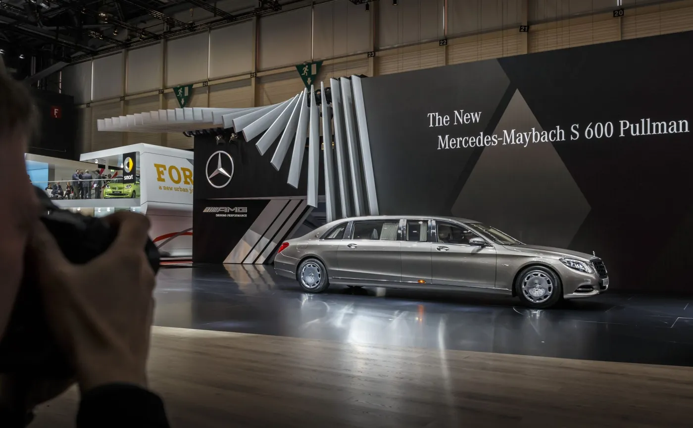 8543861-mercedes-maybach-s-600-pullman.jpg