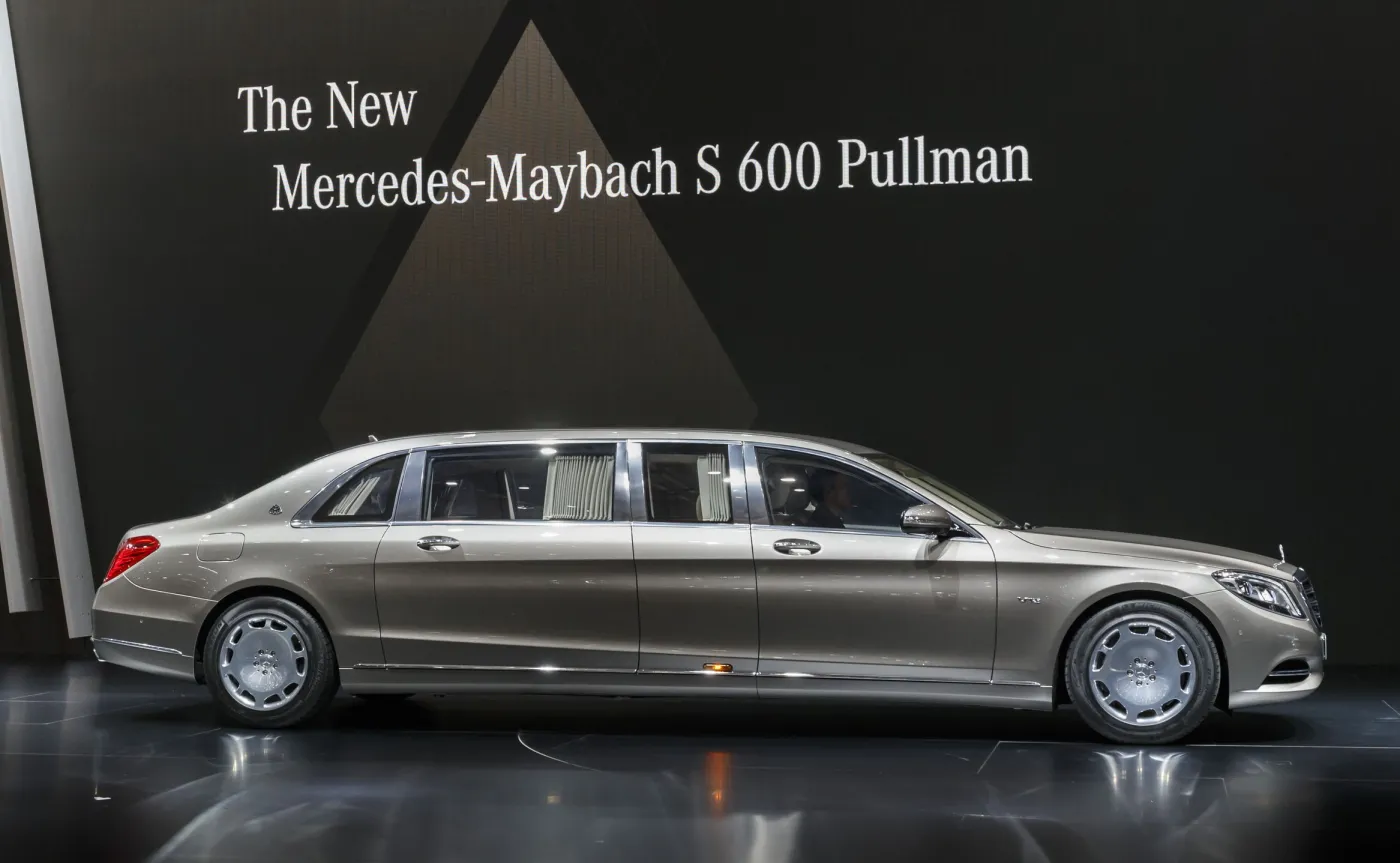 8543893-mercedes-maybach-s-600-pullman.jpg