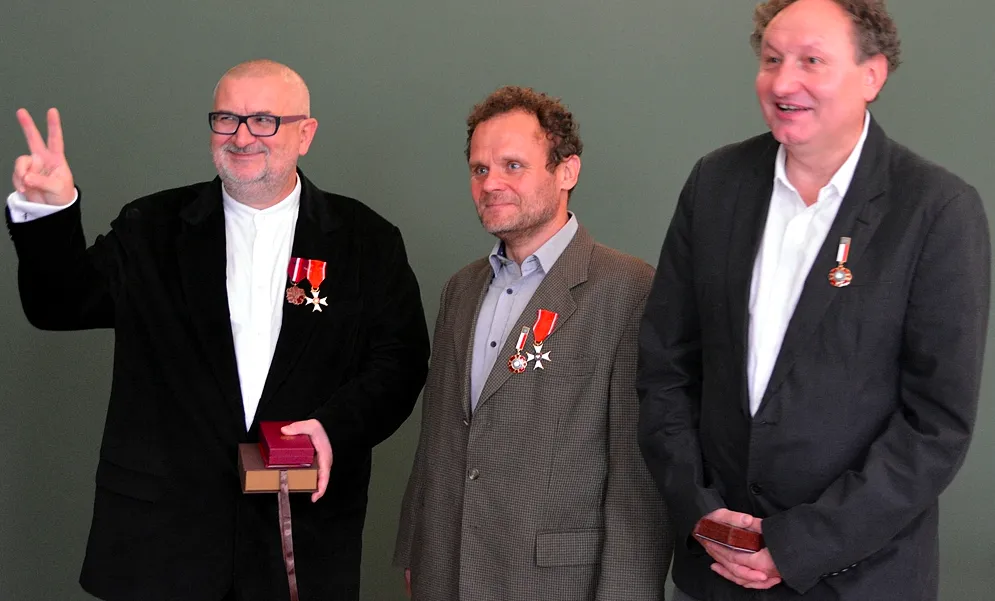 Komorowski na odchodne docenił dorobek byłych dziennikarzy. Bereś i Burnetko odznaczeni