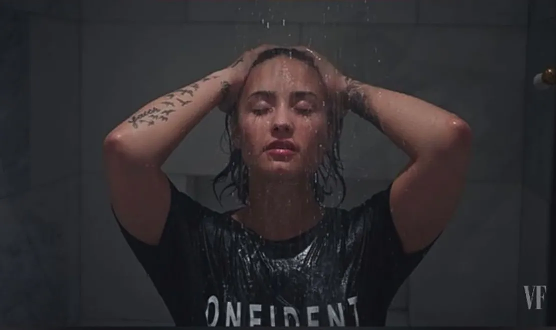 Demi Lovato nago i bez retuszu w sesji zdjęciowej dla Vanity Fair
