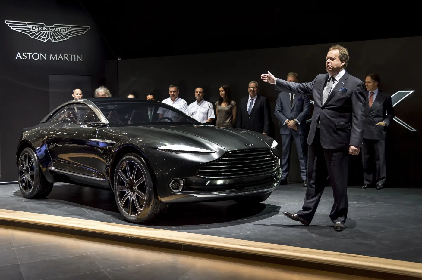 Aston Martin DBX i Andy Palmer