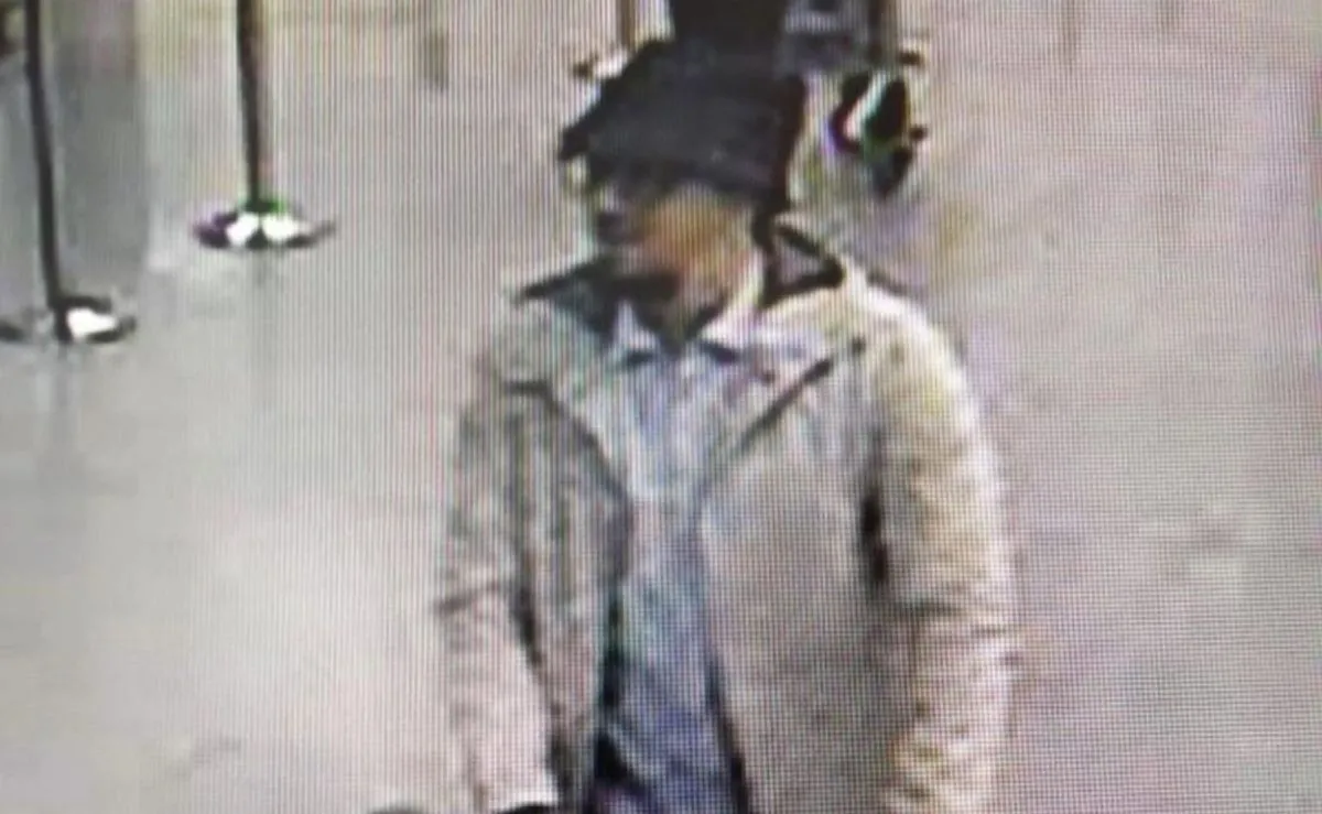 Mężczyzna podejrzewany o udział w zamachach na lotnisku w Brukseli