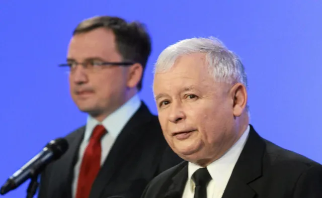 Rewolucja w ustawie złożonej w Wigilię. PiS szturmem bierze prokuratury