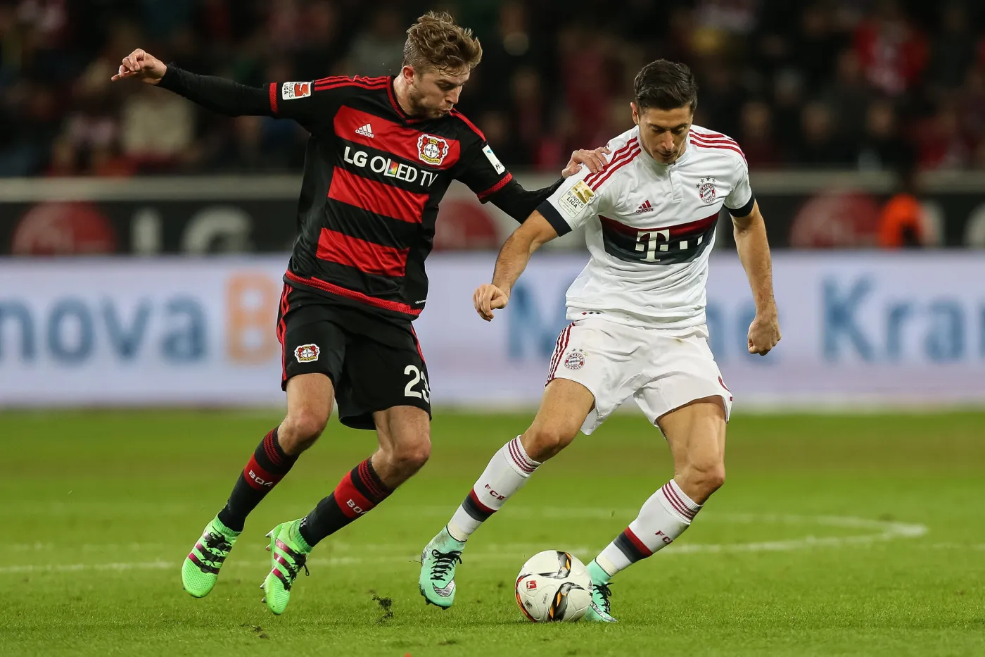Robert Lewandowski i Christoph Kramer 