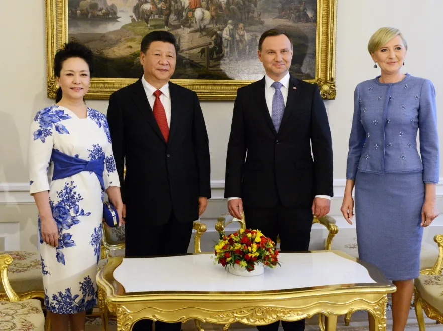9202282-peng-liyuan-xi-jinping-andrzej.jpg