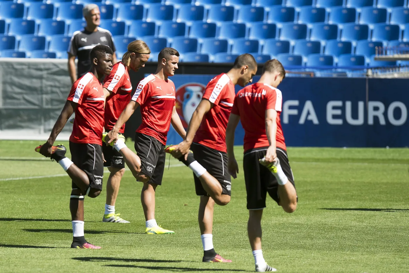 Breel Embolo, Michael Lang, Shani Tarashaj, Eren Derdiyok i Fabian Frei