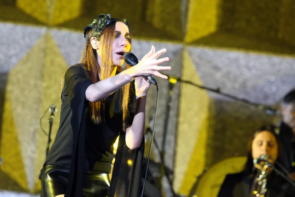 9233537-opener-festival-2016-pj-harvey.jpg