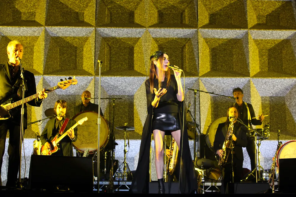 9233599-opener-festival-2016-pj-harvey.jpg