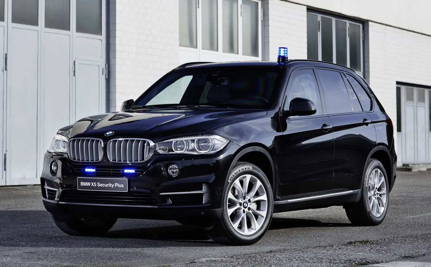 9250782-bmw-x5-xdrive50i-security-plus.jpg