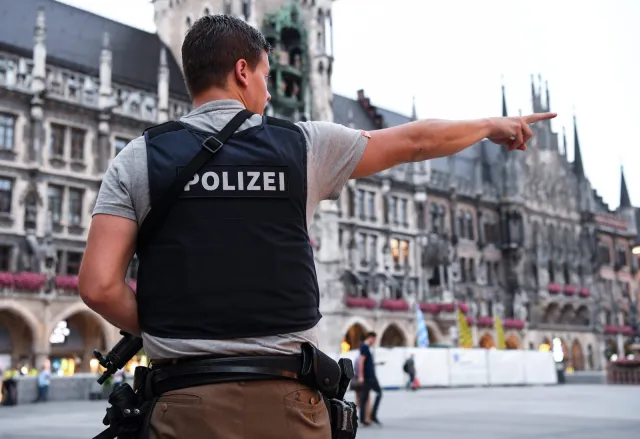 Waszczykowski po ataku w Monachium: Państwo Islamskie to są jednak sunnici, a tu dokonał tego aktu Irańczyk...