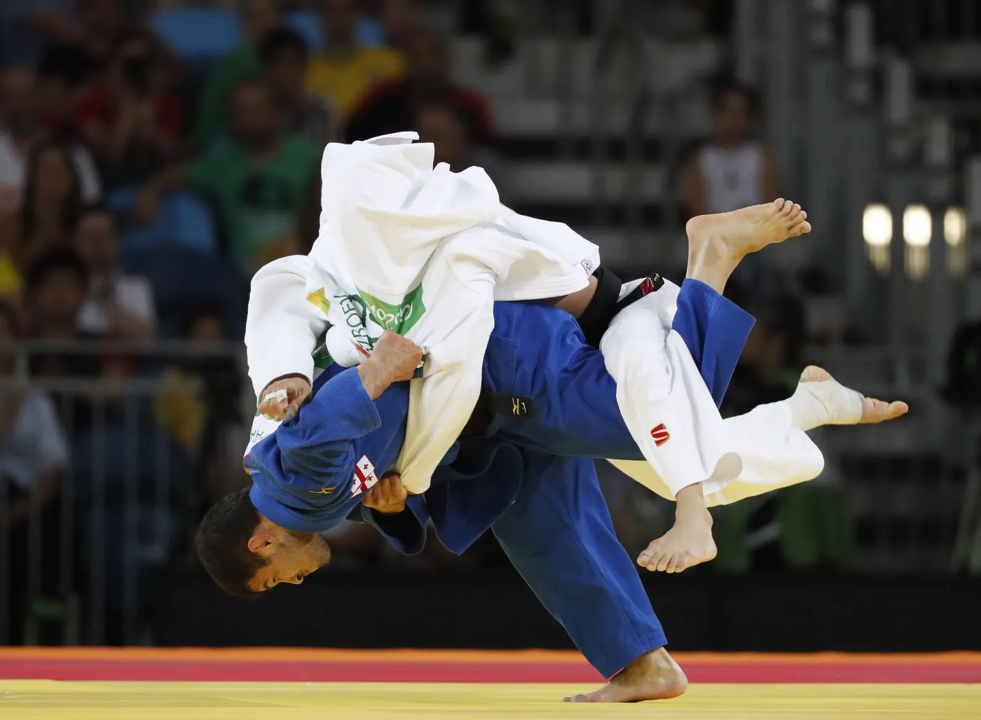 9342987-na-tatami-w-rio-de-janeiro-nikt.jpg