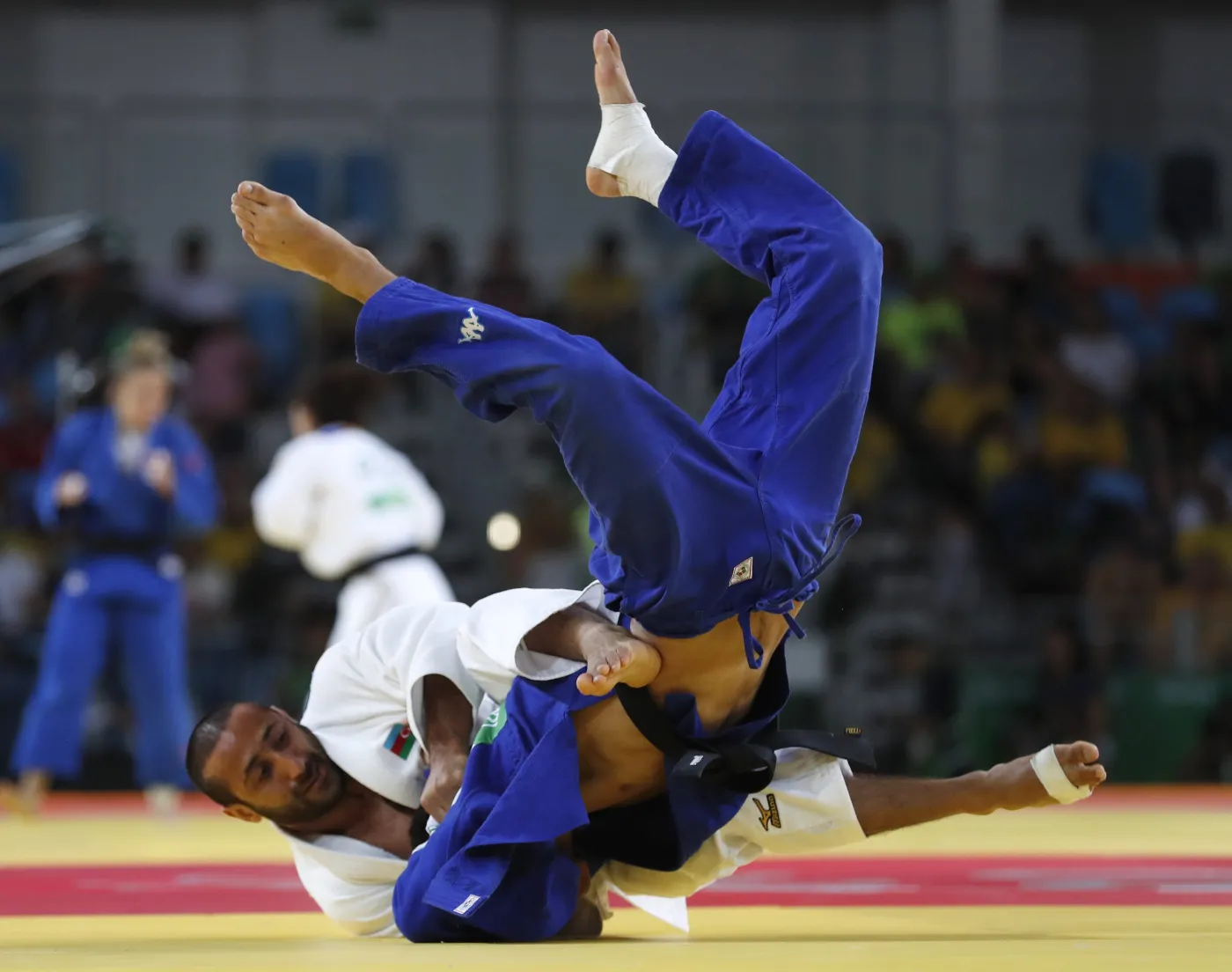 9343115-na-tatami-w-rio-de-janeiro-nikt.jpg