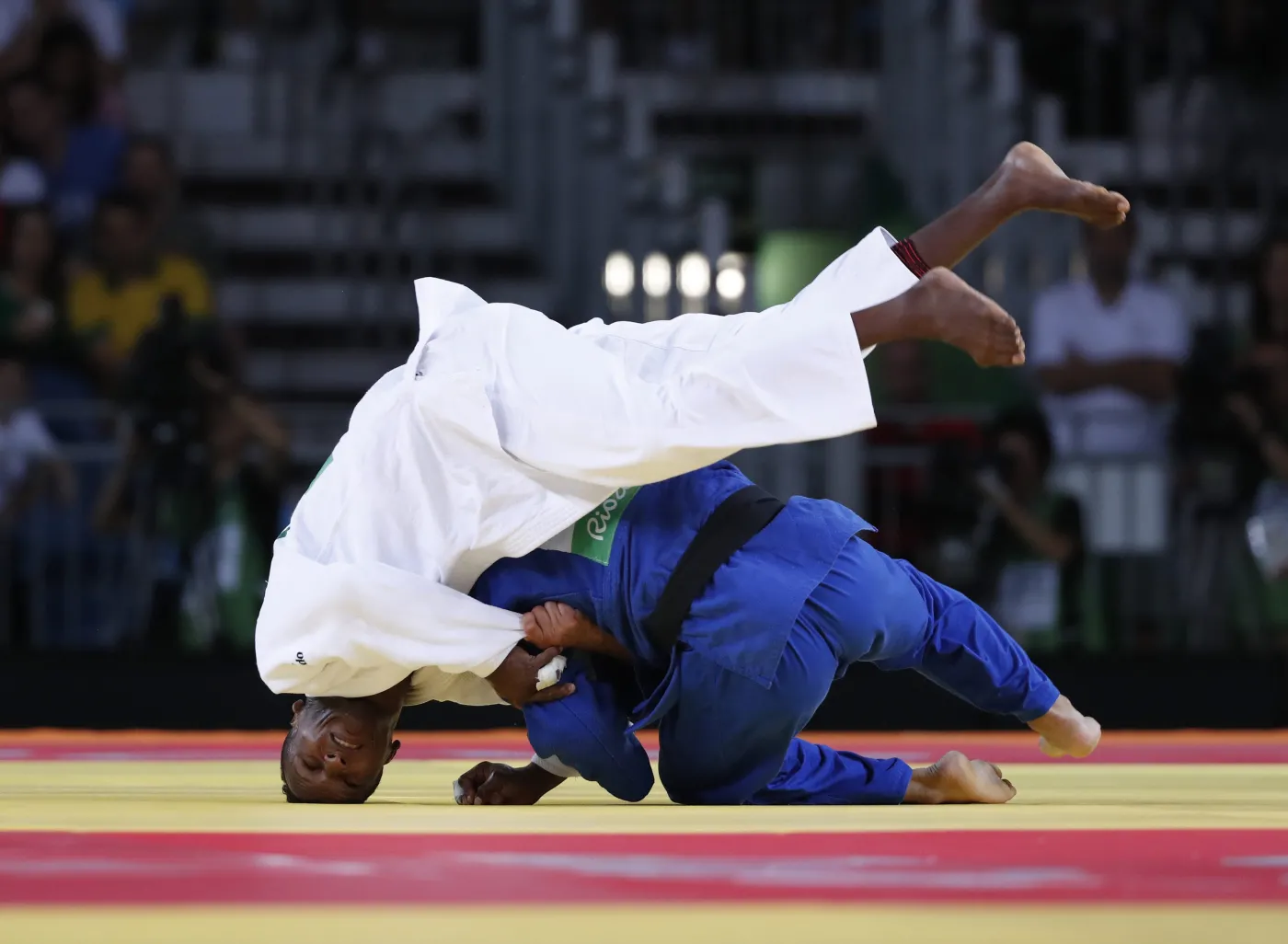 9343211-na-tatami-w-rio-de-janeiro-nikt.jpg