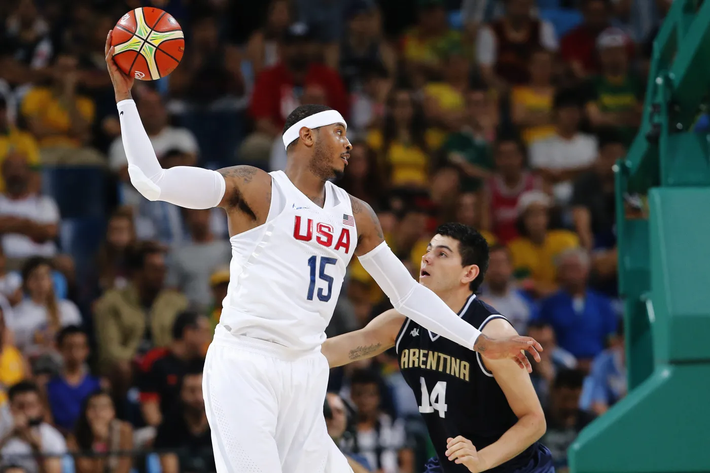 Carmelo Anthony i Gabriel Deck