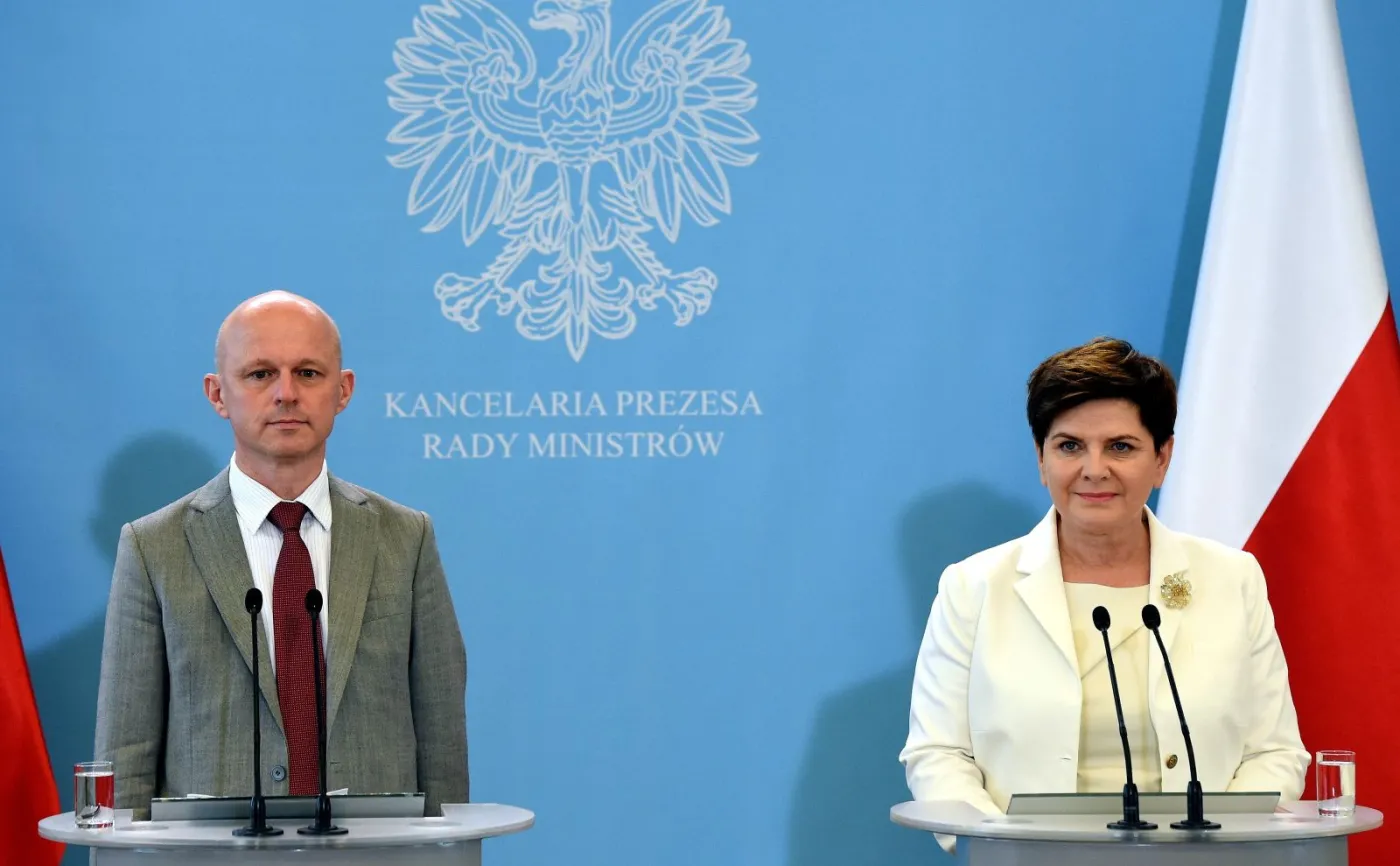 Premier Beata Szydło i minister finanasów Paweł Szałamacha