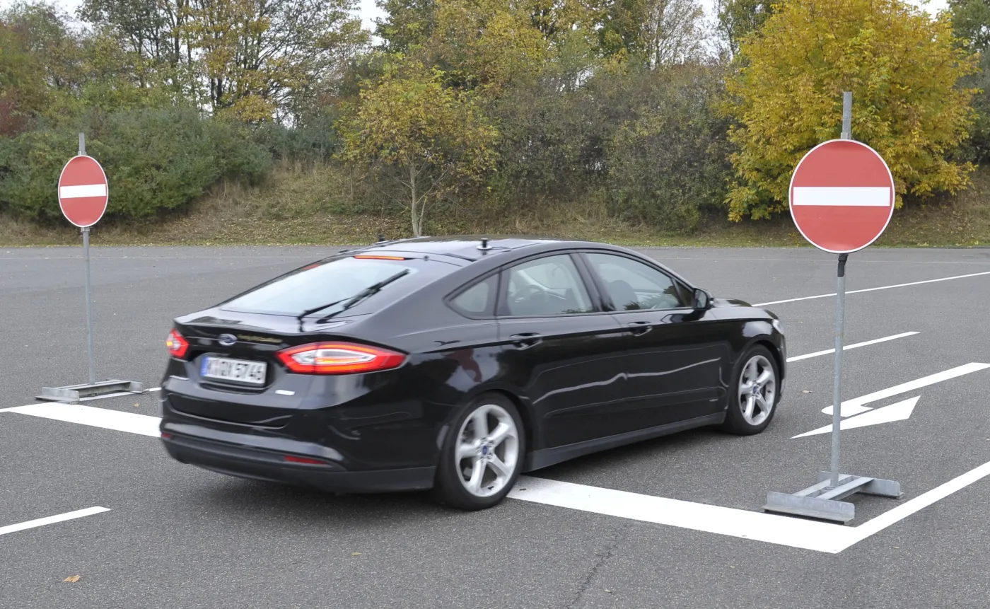 9614016-ford-iws2016-event-testtrack-03.jpg