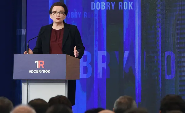 Zalewska: Najwyższa jakość edukacji w małej i dużej szkole [ROK RZĄDU PiS]