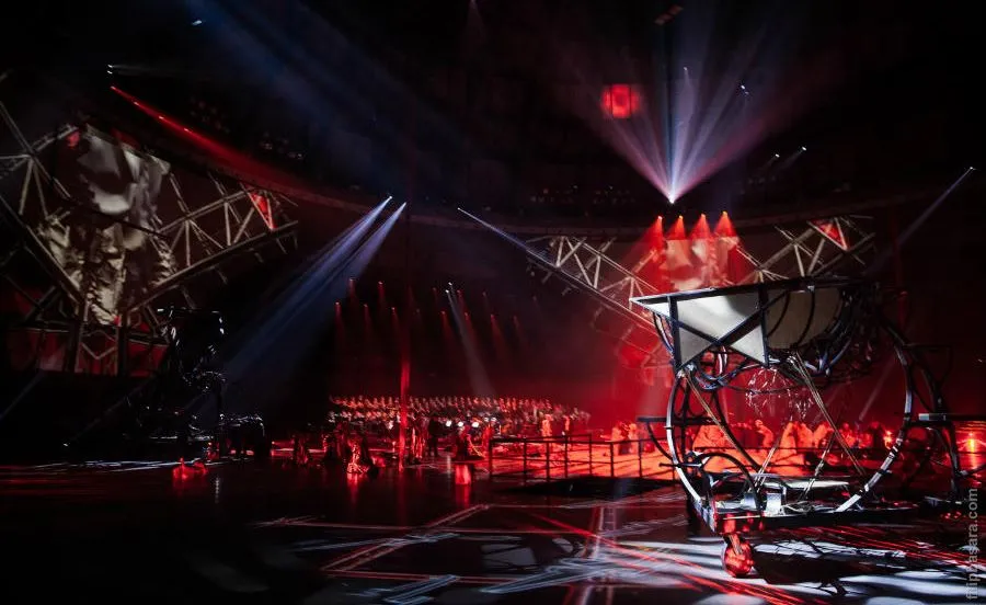 Prapremiera multiwidowiska "Niebo" na zakończenie Programu Europejska Stolica Kultury (Fot. Filip Basara)