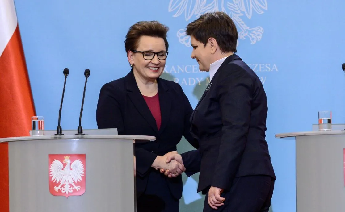 Premier Beata Szydło i minister edukacji narodowej Anna Zalewska 
