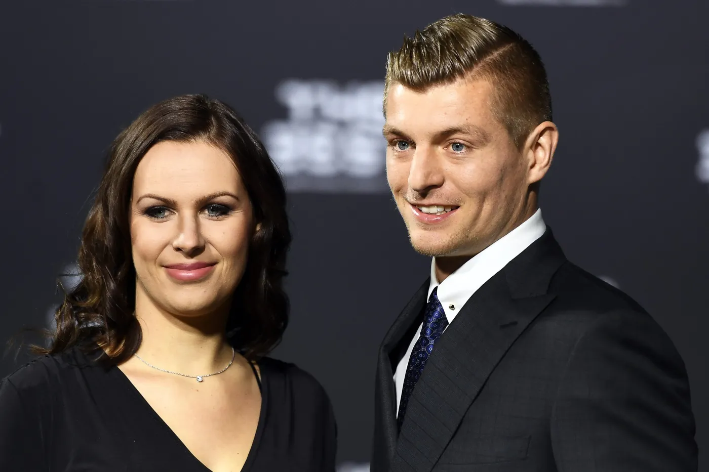9773306-toni-kroos-i-jego-zona-jessica.jpg