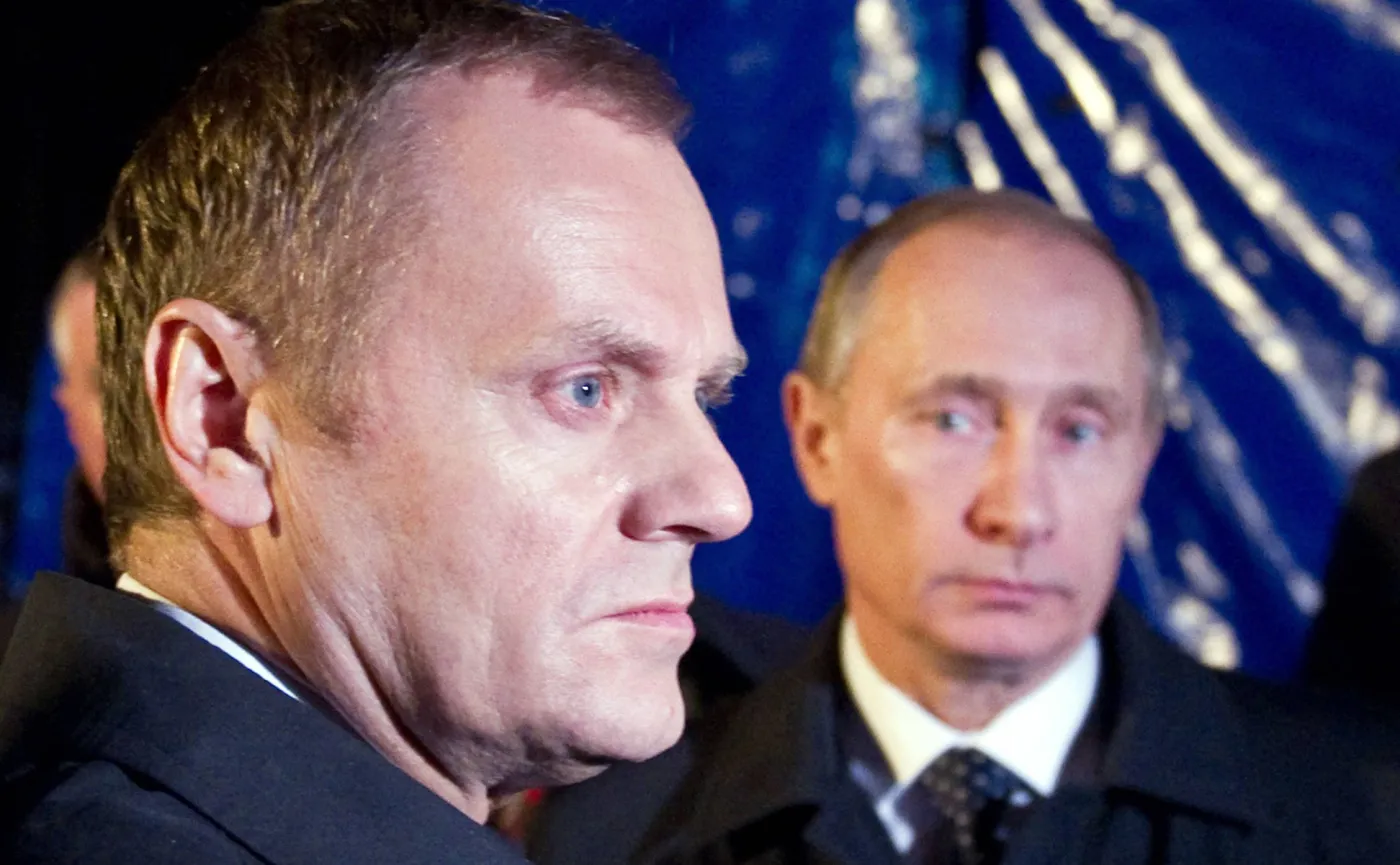 Donald Tusk i Władimir Putin w Smoleńsku