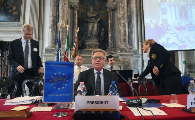 Szef Komisji Weneckiej krytykuje rząd: Uwagi strony polskiej zawierały liczne obraźliwe zarzuty