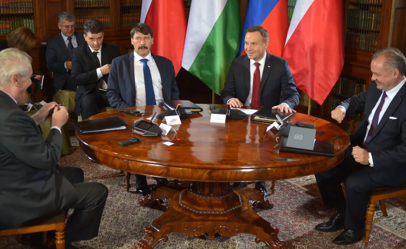 Prezydenci: Polski - Andrzej Duda (2P), Słowacji - Andrej Kiska (P), Węgier - Janos Ader (3P) i Czech - Milos Zeman