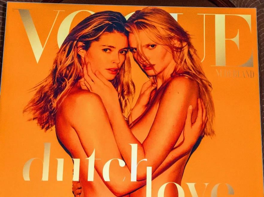 Najgorętsza okładka w historii "Vogue'a"? Lara Stone i Doutzen Kroes nagusieńkie... FOTO