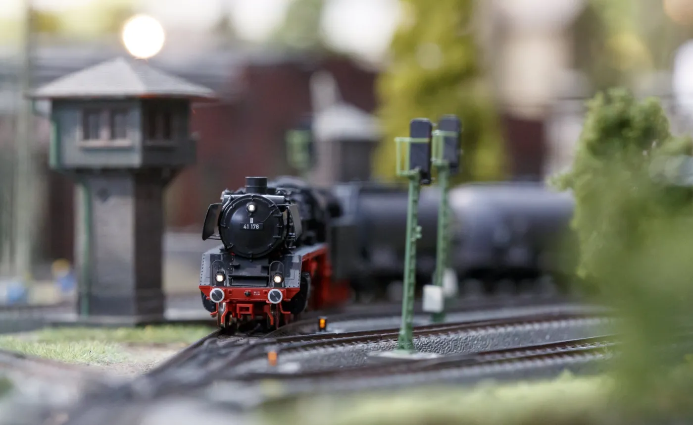 Prawdziwe cuda miniaturyzacji. Wystawa kolejek w Sinsheim. O takich zabawkach marzą chłopcy mali i duzi