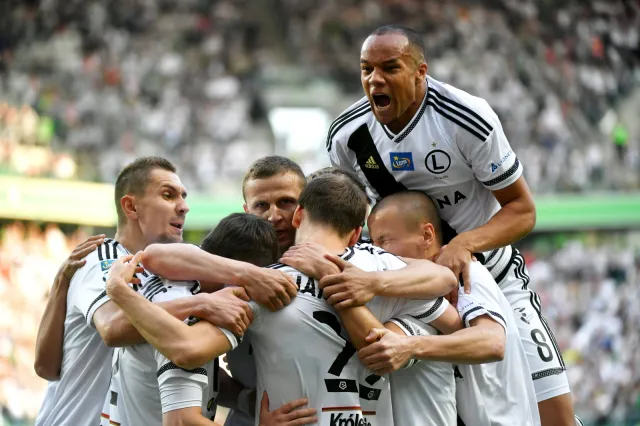 Lotto Ekstraklasa: Legia po raz pierwszy w historii pokonała zespół z Niecieczy, ale zrobiła to z przytupem