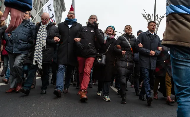 Politycy ostro o Kijowskim: Honor pomylił z honorarium. Drobny cwaniaczek