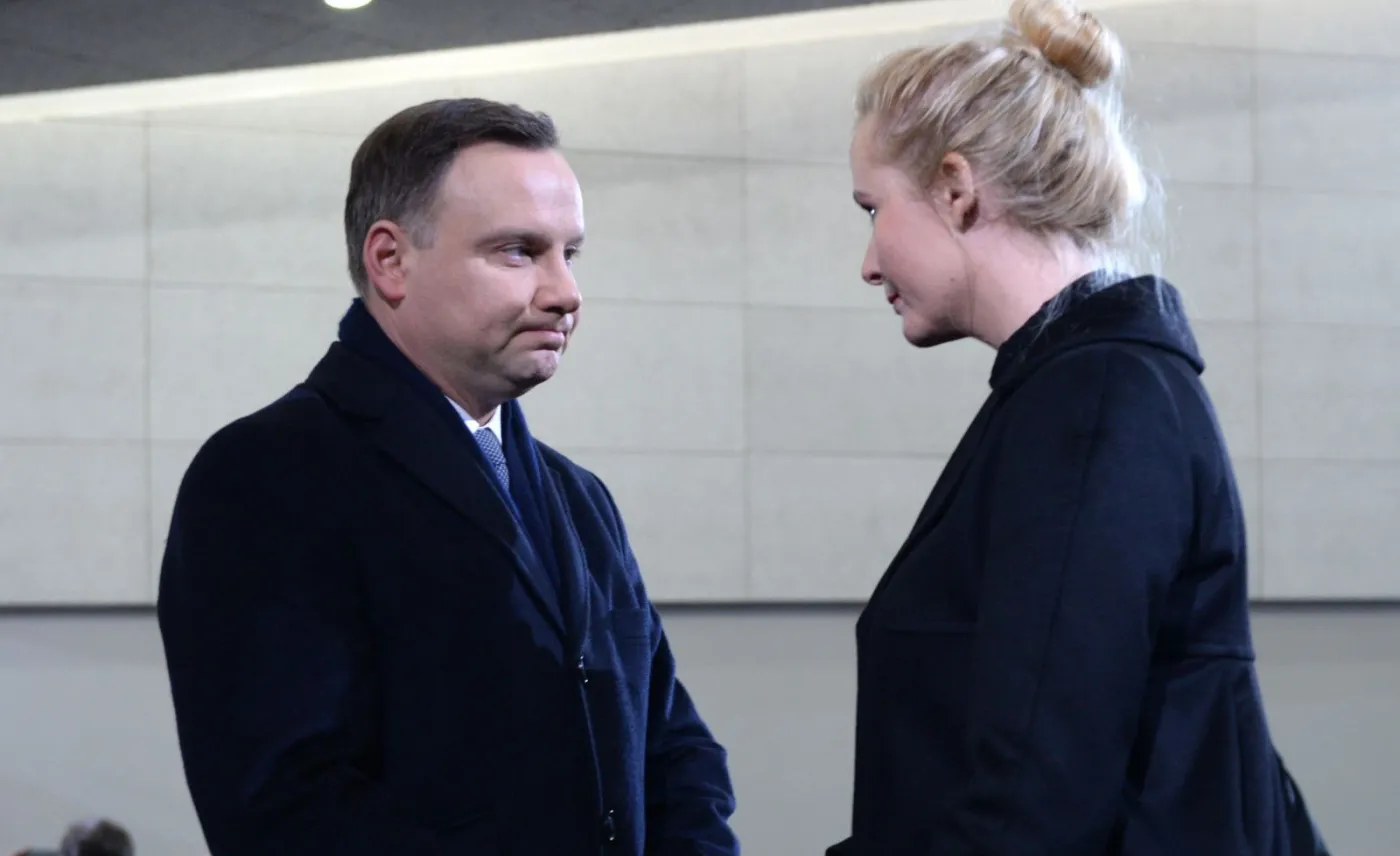 9811627-prezydent-andrzej-duda-l-sklada.jpg