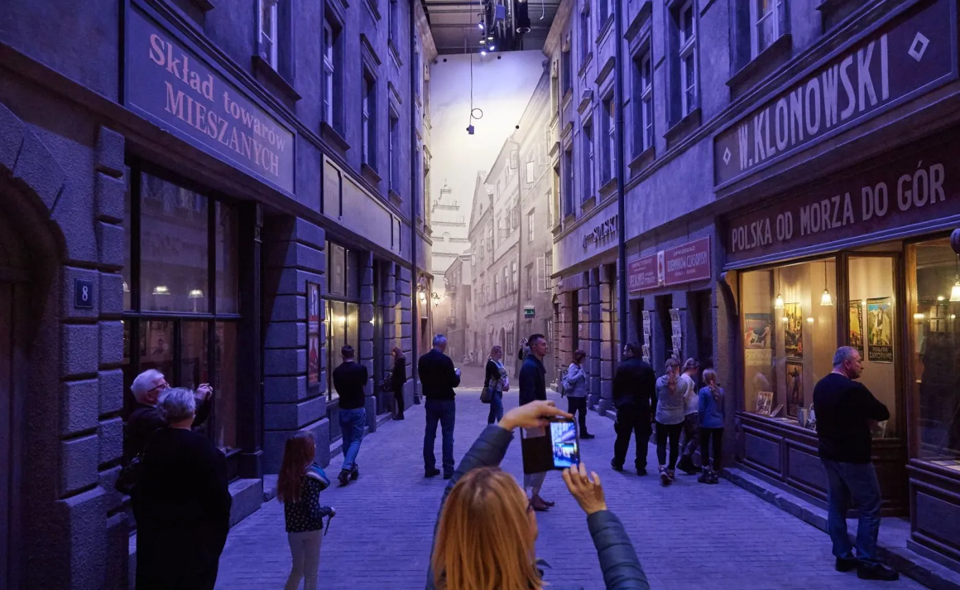 Wystawa główna Muzeum II Wojny Światowej 