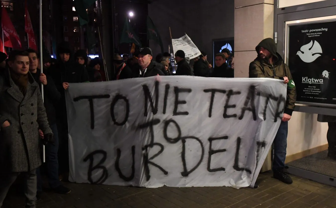 Obraza uczuć religijnych i nawoływanie do zabójstwa? Jest śledztwo w sprawie spektaklu "Klątwa"