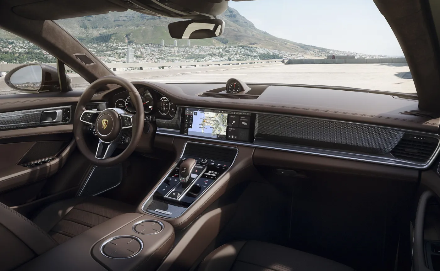 9932828-porsche-panamera-sport-turismo.jpg