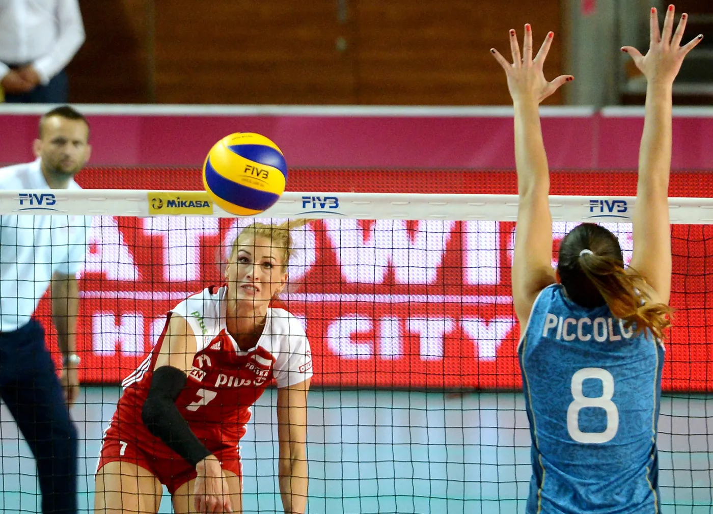 Berenika Tomsia (L) i Sol Piccolo (P)